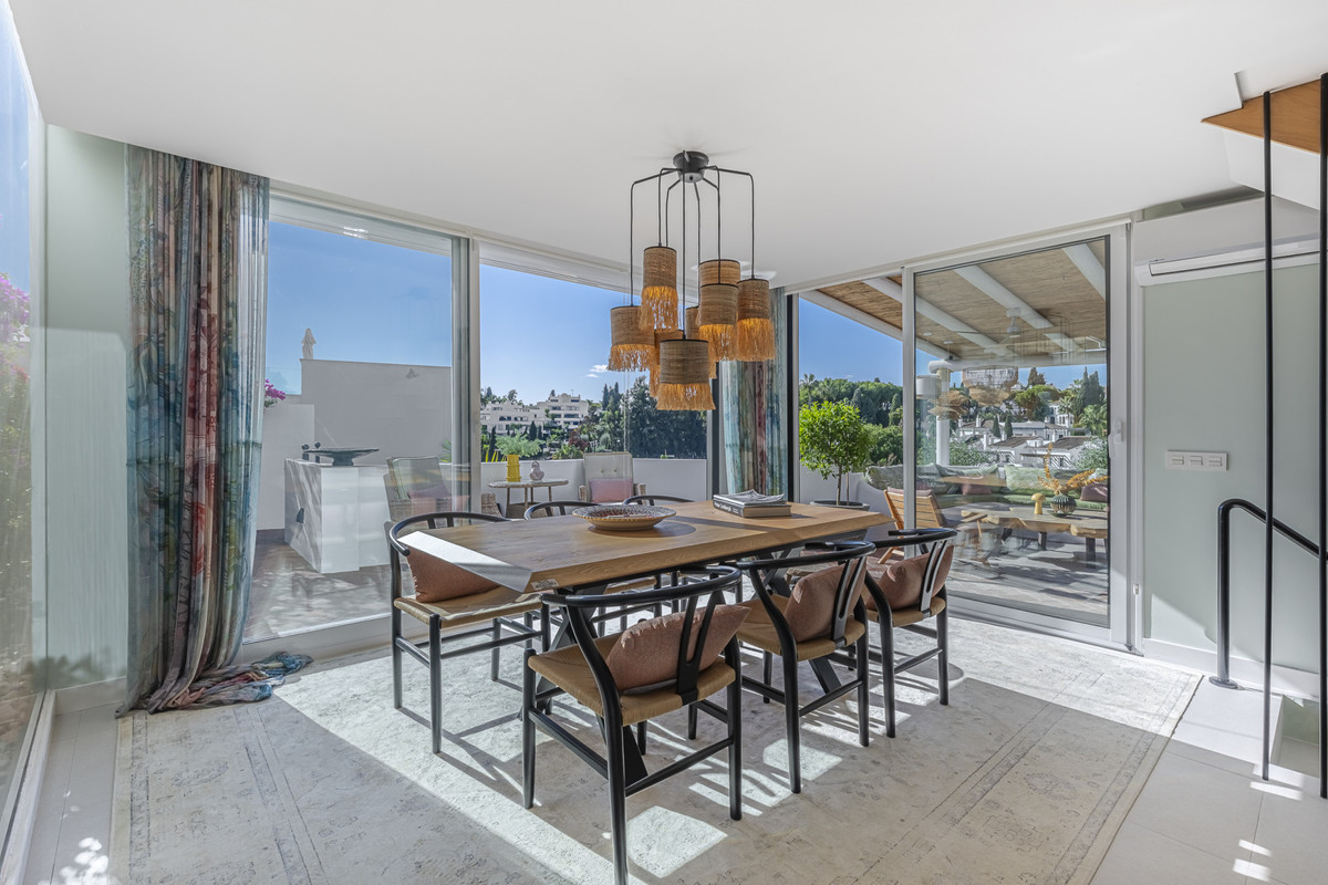 Adosados de 4 dormitorios en venta en Milla de Oro – R5347720 Adosados de 4 dormitorios en venta en Milla de Oro – R5347720