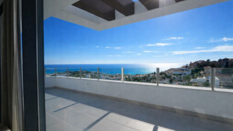 2 bedroom Penthouses for sale in La Cala de Mijas – R5257420