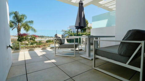 2 bedroom Apartments for sale in La Cala de Mijas – R5135806