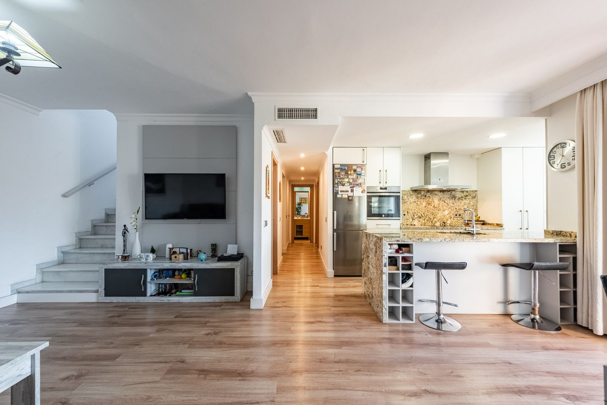 Aticos de 4 dormitorios en venta en San Pedro de Alcántara – R5182474 Aticos de 4 dormitorios en venta en San Pedro de Alcántara – R5182474