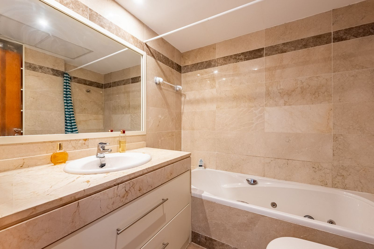 Aticos de 4 dormitorios en venta en San Pedro de Alcántara – R5182474 Aticos de 4 dormitorios en venta en San Pedro de Alcántara – R5182474