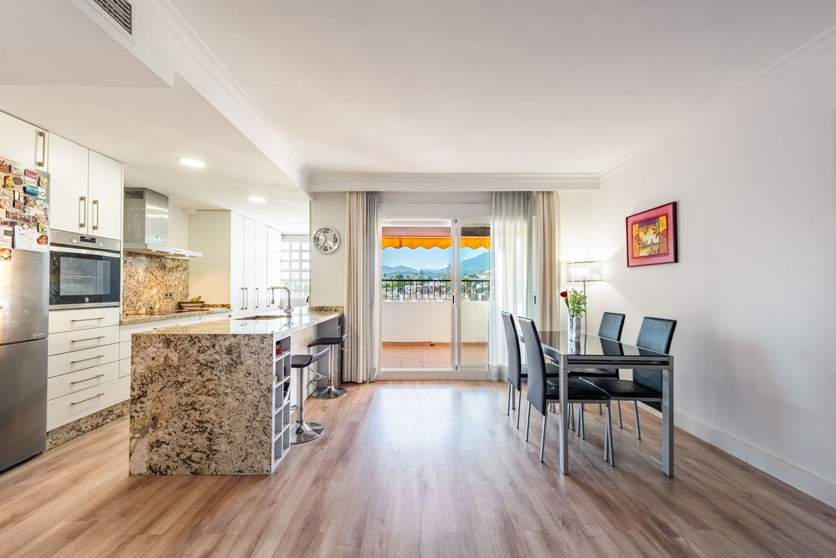 Aticos de 4 dormitorios en venta en San Pedro de Alcántara – R5182474 Aticos de 4 dormitorios en venta en San Pedro de Alcántara – R5182474