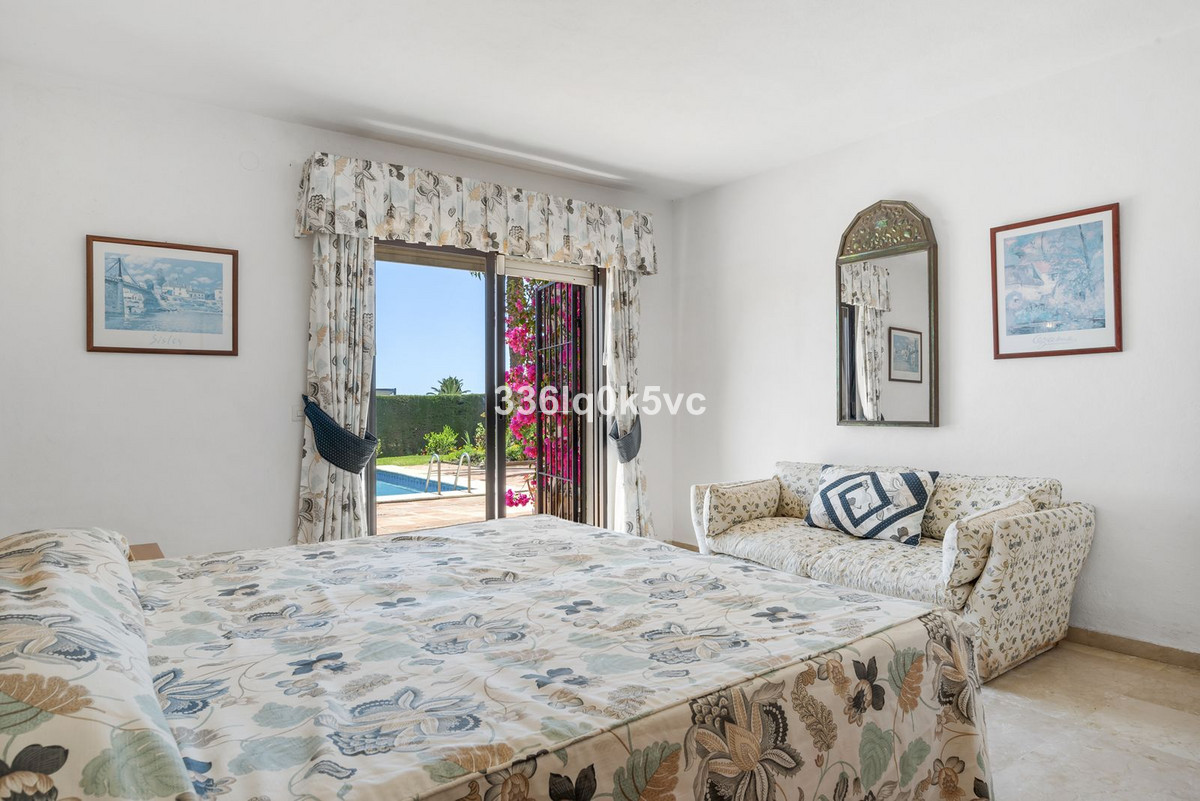 Villas de 4 dormitorios en venta en Las Chapas – R5083273 Villas de 4 dormitorios en venta en Las Chapas – R5083273