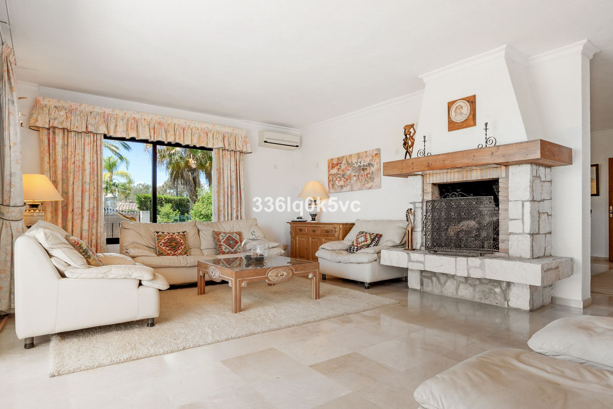 Villas de 4 dormitorios en venta en Las Chapas – R5083273 Villas de 4 dormitorios en venta en Las Chapas – R5083273