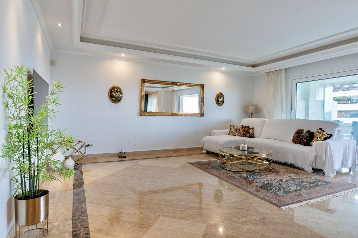 3 bedroom Penthouses for sale in Puerto Banús – R5254951 3 bedroom Penthouses for sale in Puerto Banús – R5254951