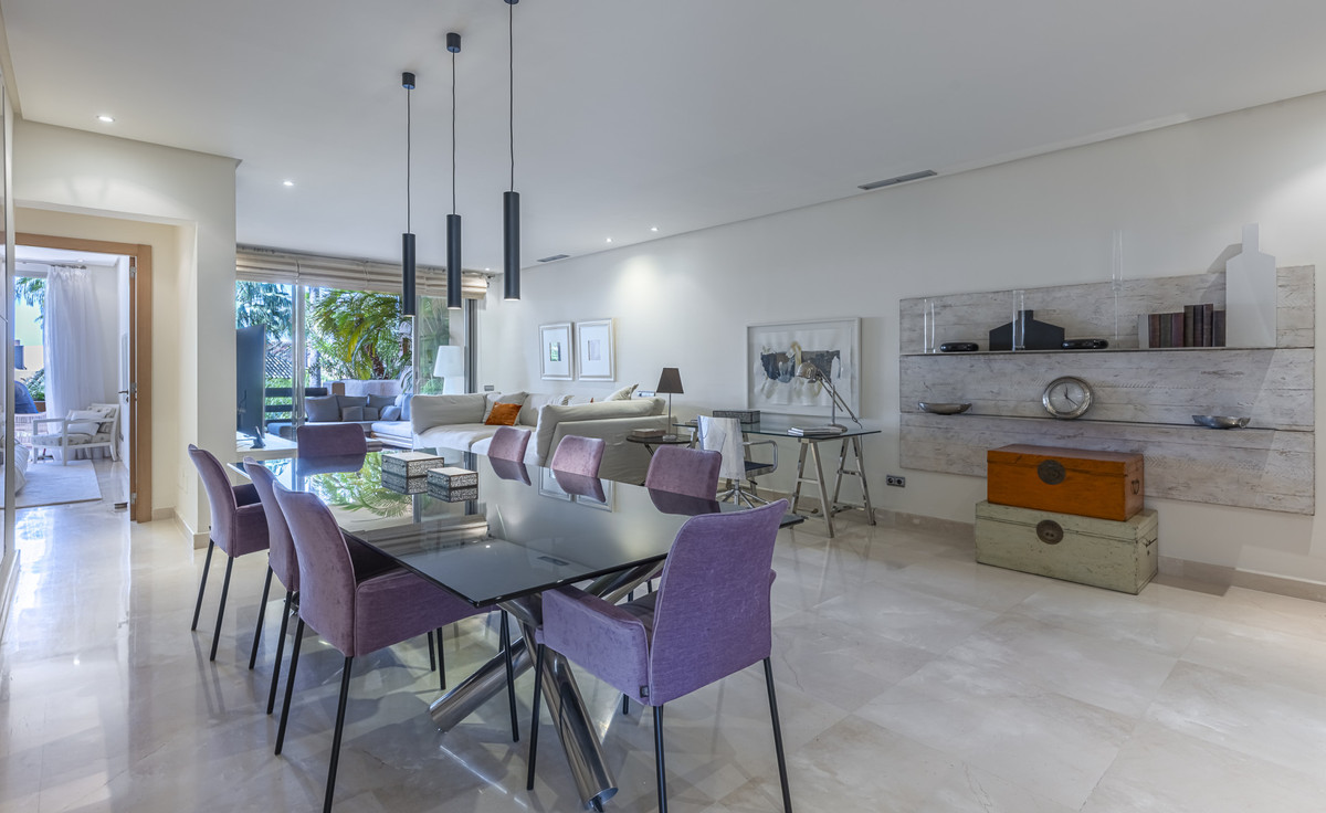 Apartamentos de 3 dormitorios en venta en Milla de Oro – R5372035 Apartamentos de 3 dormitorios en venta en Milla de Oro – R5372035