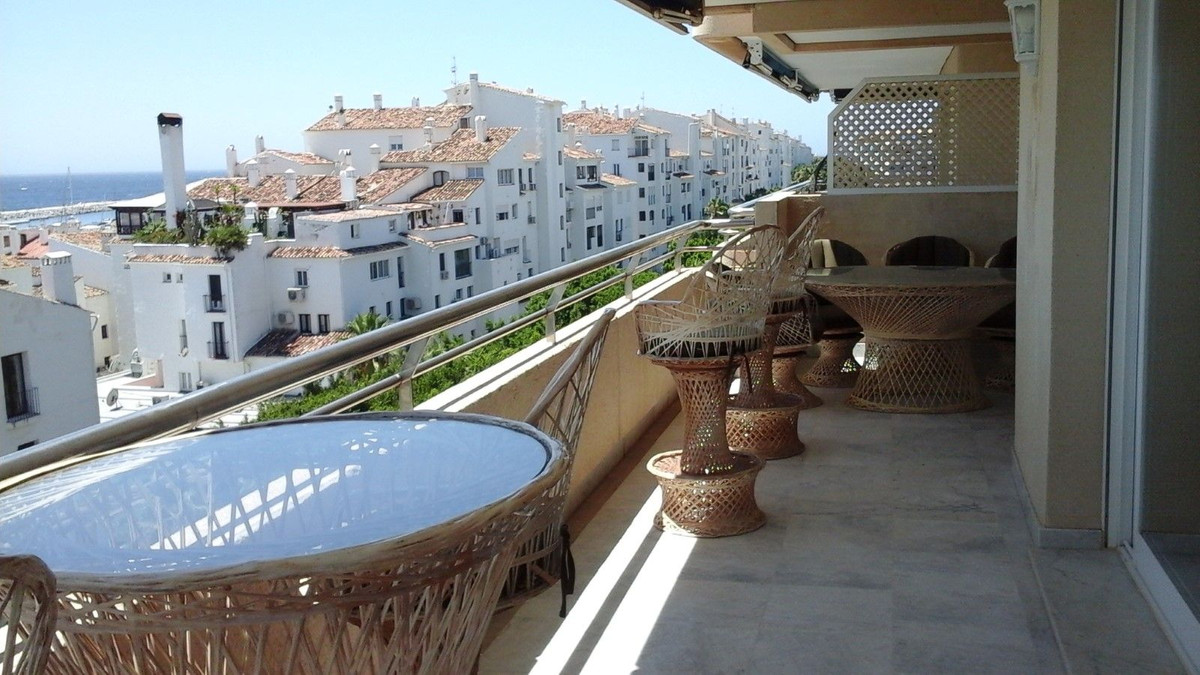 3 bedroom Apartments for sale in Puerto Banús – R5117815 3 bedroom Apartments for sale in Puerto Banús – R5117815