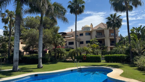 Apartamentos de 2 dormitorios en venta en Puerto Banús – R5376028
