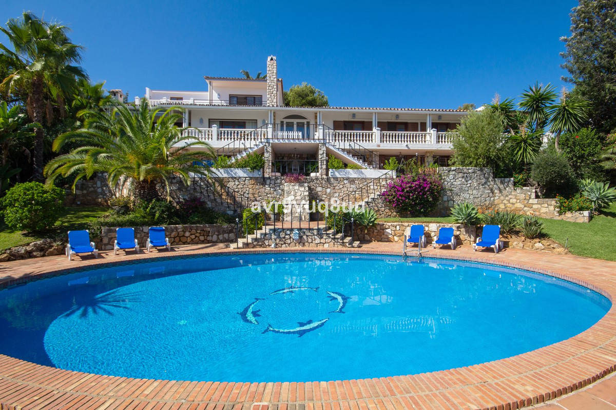 Villas de 7 dormitorios en venta en Mijas – R4216087 Villas de 7 dormitorios en venta en Mijas – R4216087