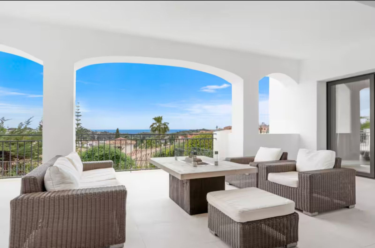 5 bedroom Villas for sale in Benahavís – R5285854 5 bedroom Villas for sale in Benahavís – R5285854