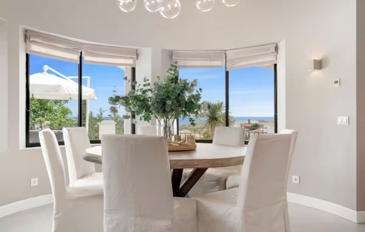 5 bedroom Villas for sale in Benahavís – R5285854 5 bedroom Villas for sale in Benahavís – R5285854