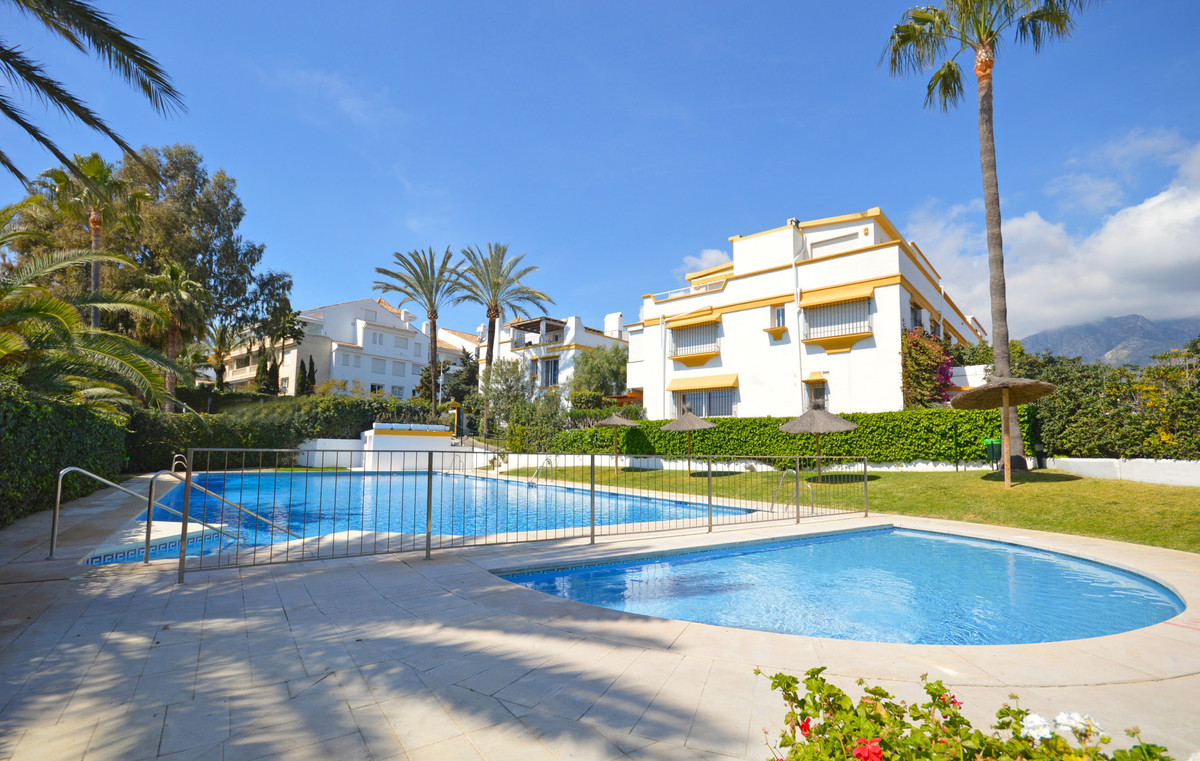 5 bedroom Semi-detached for sale in Milla de Oro – R5354806 5 bedroom Semi-detached for sale in Milla de Oro – R5354806