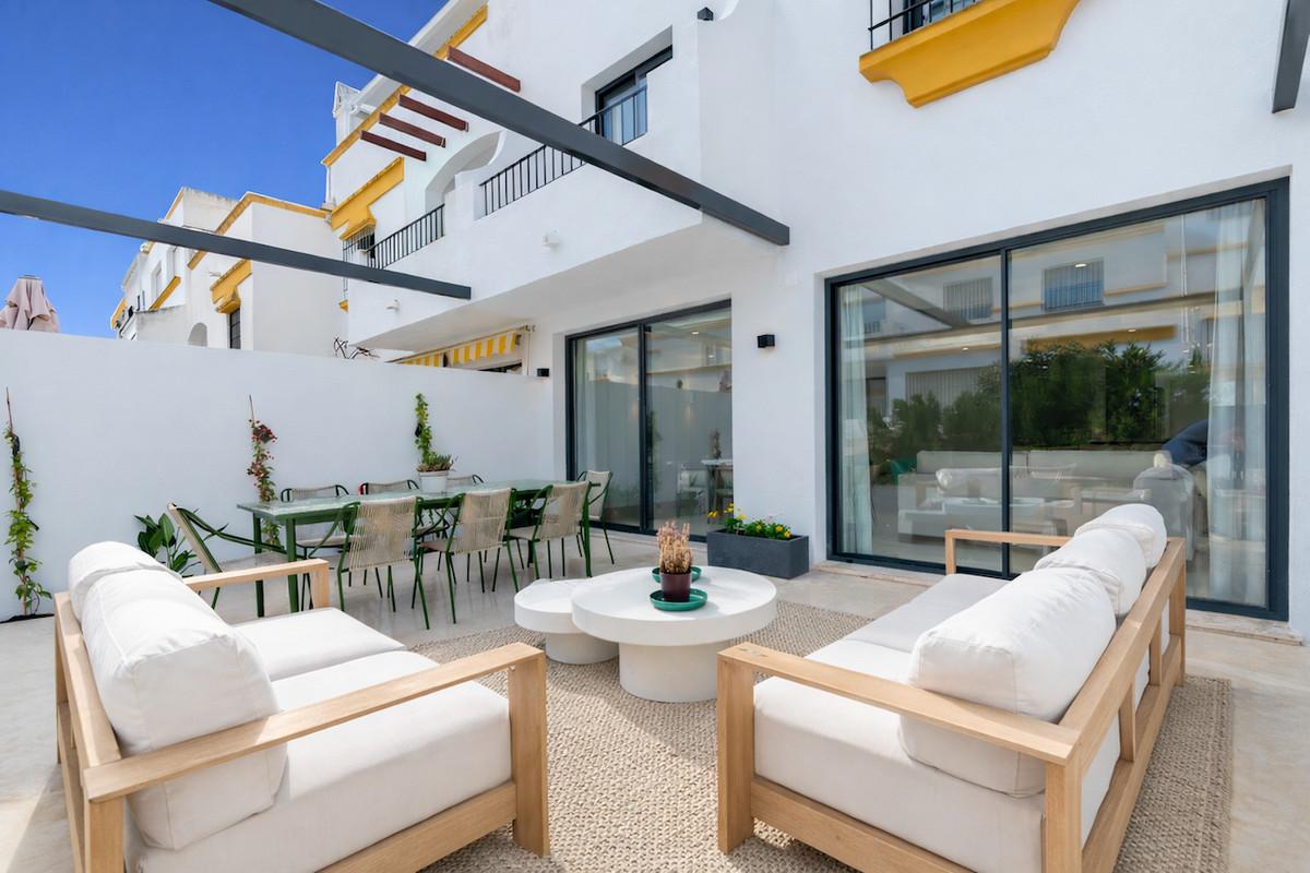 5 bedroom Semi-detached for sale in Milla de Oro – R5354806 5 bedroom Semi-detached for sale in Milla de Oro – R5354806