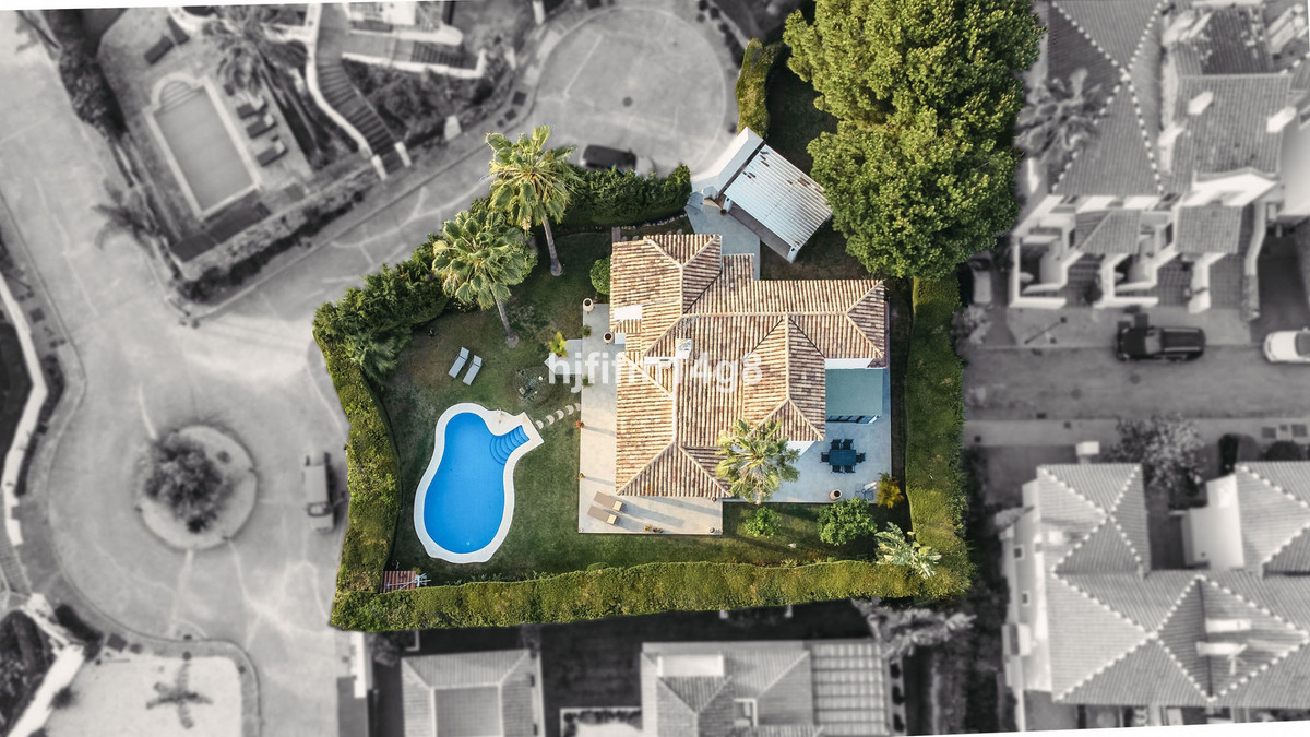 Villas de 5 dormitorios en venta en Nueva Andaluc�a – R5310151 Villas de 5 dormitorios en venta en Nueva Andaluc�a – R5310151