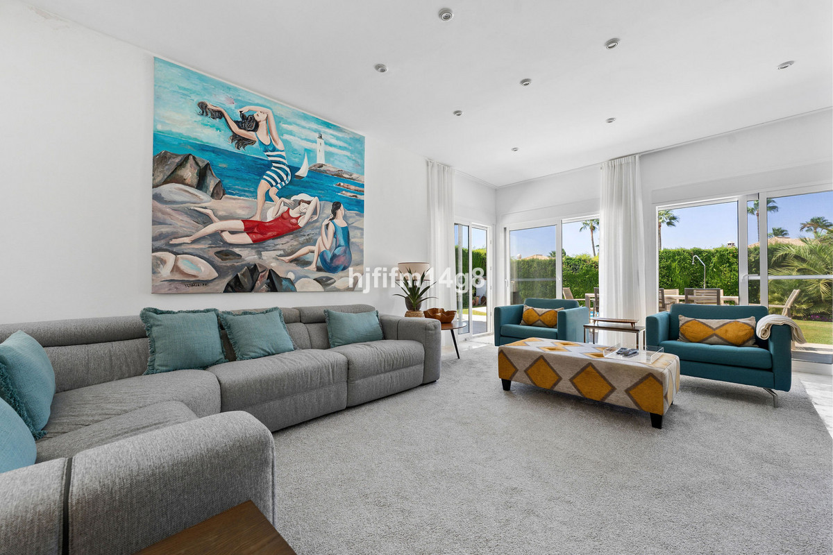 Villas de 5 dormitorios en venta en Nueva Andaluc�a – R5310151 Villas de 5 dormitorios en venta en Nueva Andaluc�a – R5310151