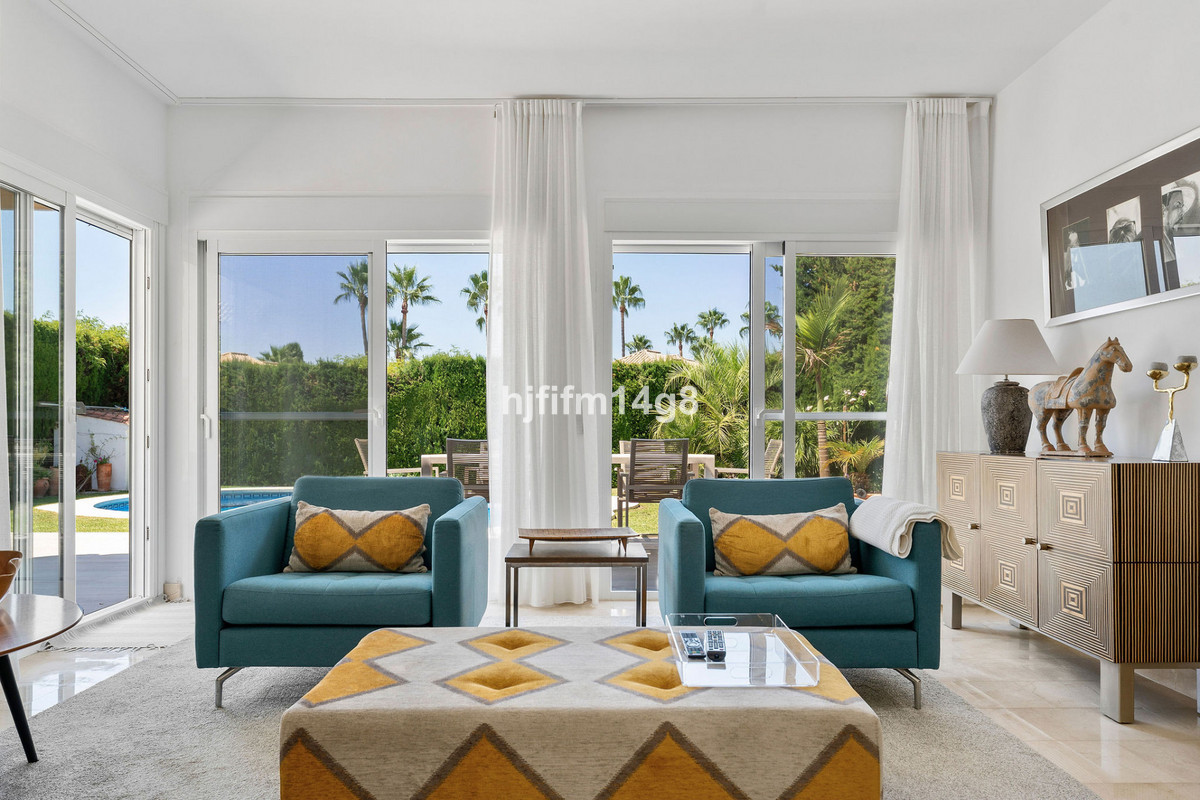 Villas de 5 dormitorios en venta en Nueva Andaluc�a – R5310151 Villas de 5 dormitorios en venta en Nueva Andaluc�a – R5310151