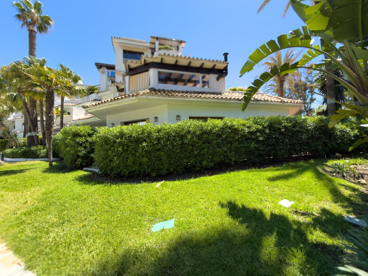4 bedroom Apartments for sale in Elviria – R5272375 4 bedroom Apartments for sale in Elviria – R5272375