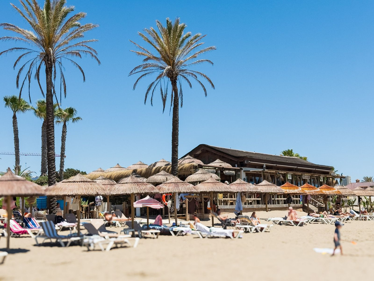 4 bedroom Apartments for sale in Elviria – R5272375 4 bedroom Apartments for sale in Elviria – R5272375