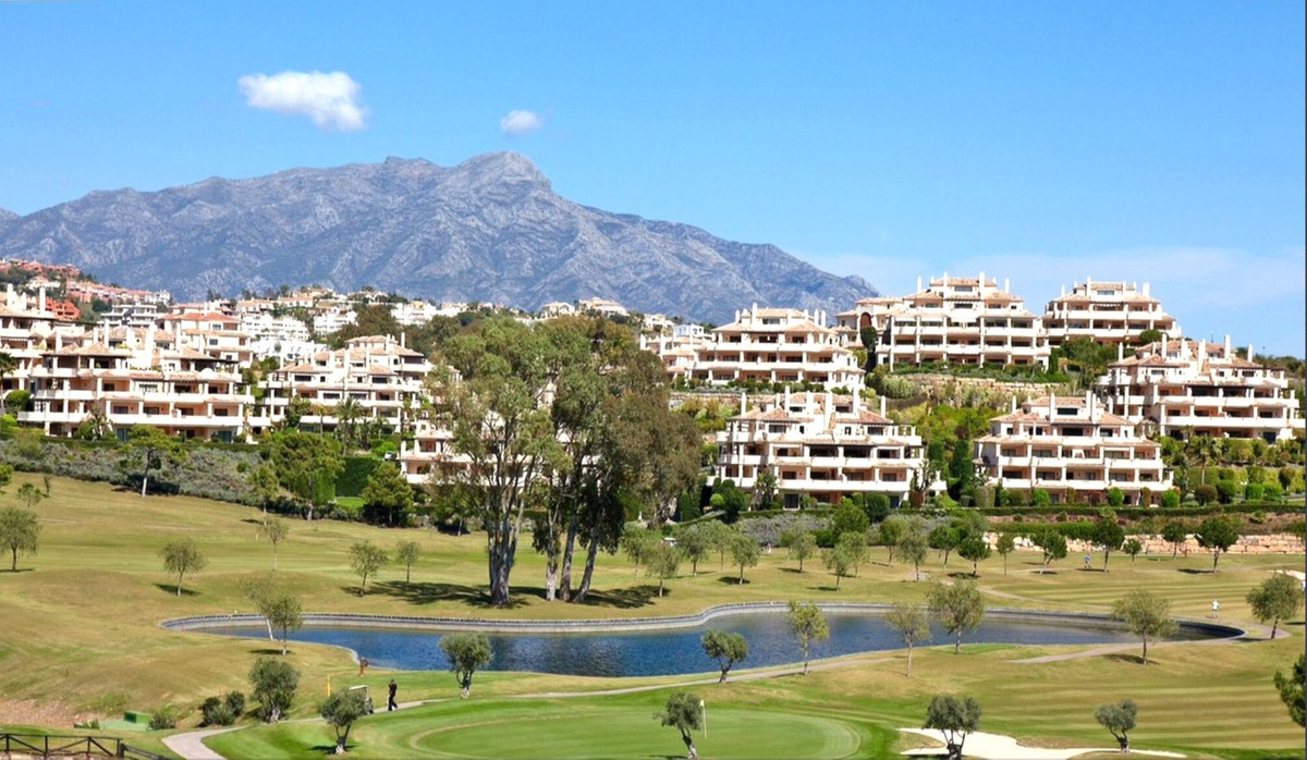 Apartamentos de 3 dormitorios en venta en Benahav�s – R4977001 Apartamentos de 3 dormitorios en venta en Benahav�s – R4977001