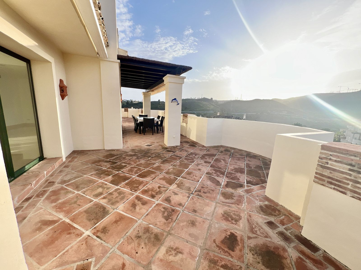 Apartamentos de 3 dormitorios en venta en Benahav�s – R4977001 Apartamentos de 3 dormitorios en venta en Benahav�s – R4977001