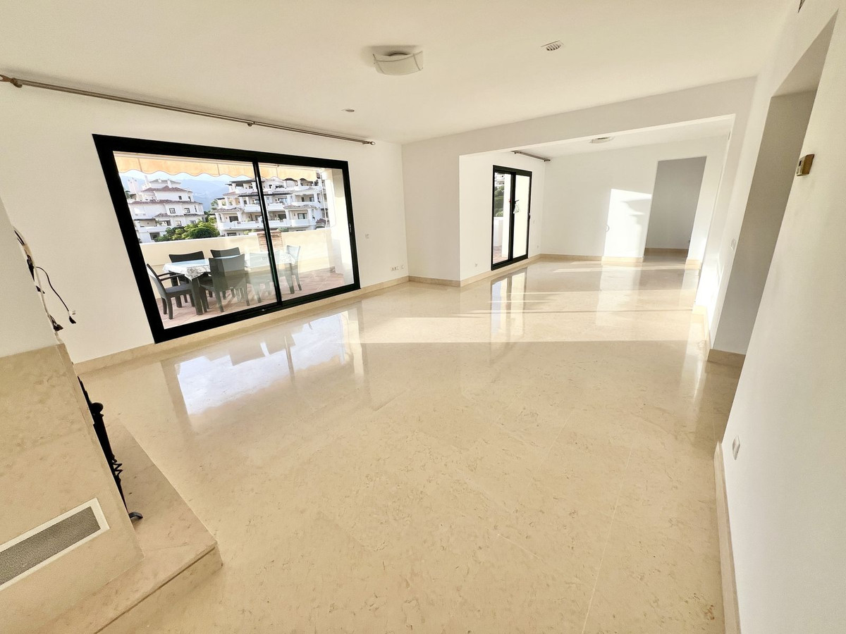 Apartamentos de 3 dormitorios en venta en Benahav�s – R4977001 Apartamentos de 3 dormitorios en venta en Benahav�s – R4977001