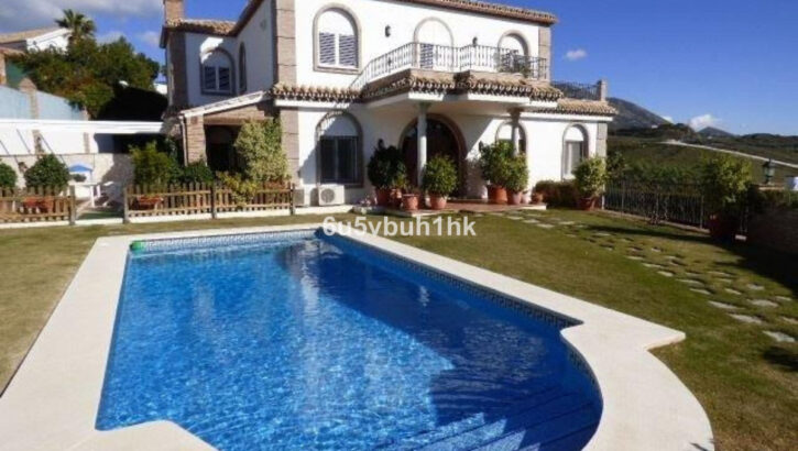 Villas de 4 dormitorios en venta en Mijas – R5155876 Villas de 4 dormitorios en venta en Mijas – R5155876 en