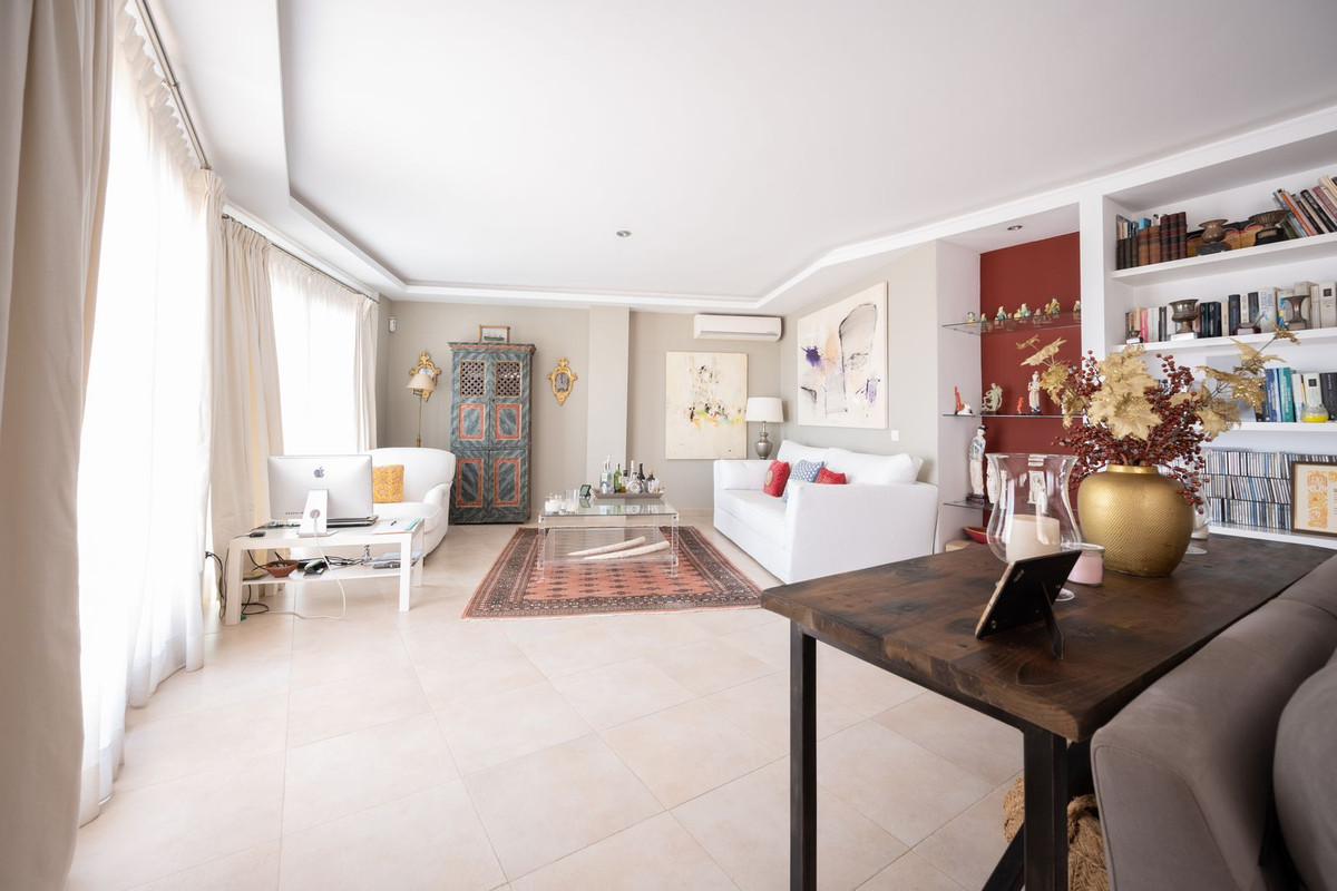 Aticos de 3 dormitorios en venta en Altos de los Monteros – R5021158 Aticos de 3 dormitorios en venta en Altos de los Monteros – R5021158
