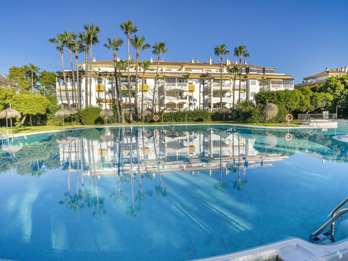 2 bedroom Apartments for sale in Puerto Banús – R5364052 2 bedroom Apartments for sale in Puerto Banús – R5364052
