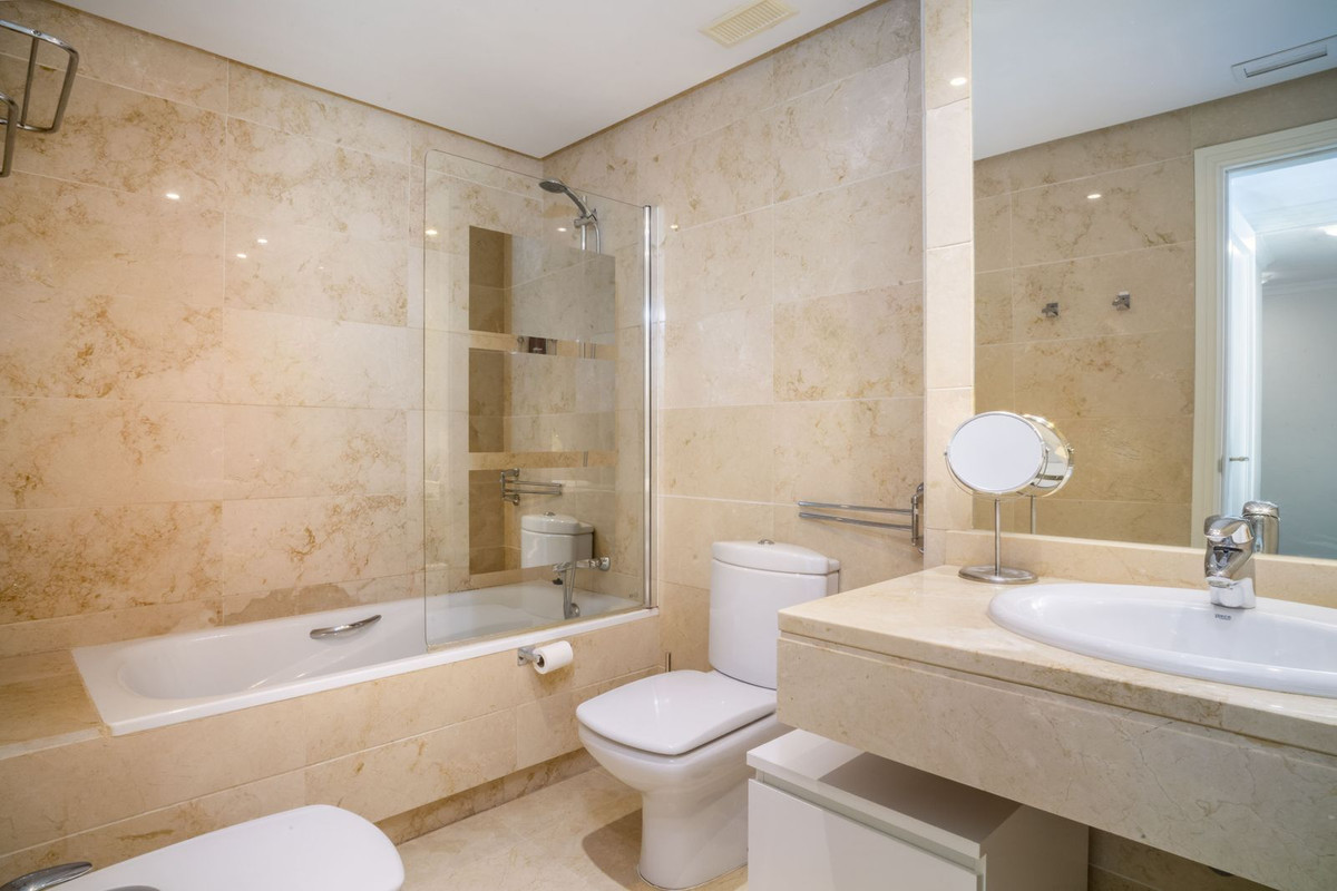 2 bedroom Apartments for sale in Puerto Banús – R5364052 2 bedroom Apartments for sale in Puerto Banús – R5364052