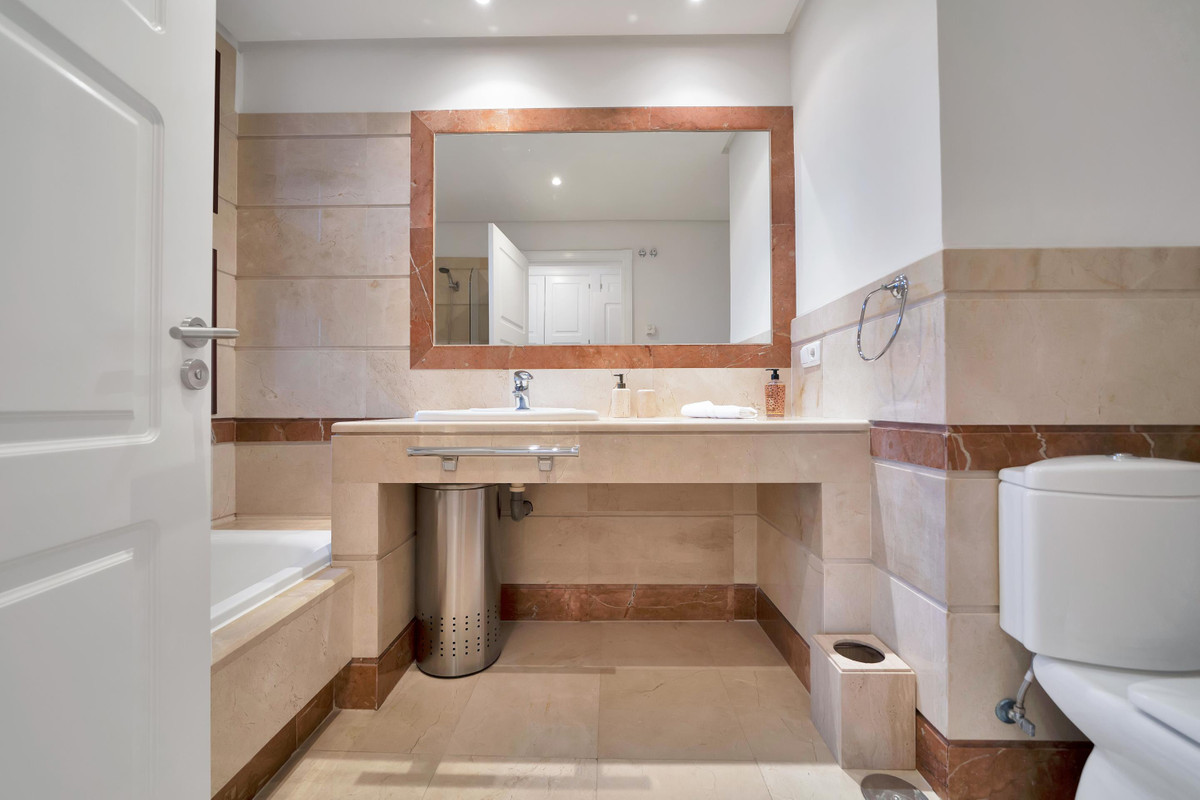 Apartamentos de 3 dormitorios en venta en Bah�a de Marbella – R5304808 Apartamentos de 3 dormitorios en venta en Bah�a de Marbella – R5304808
