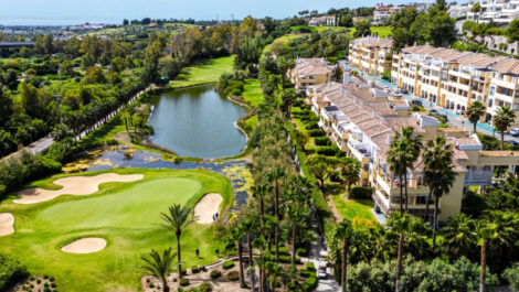 3 bedroom Penthouses for sale in Benahavís – R5394844