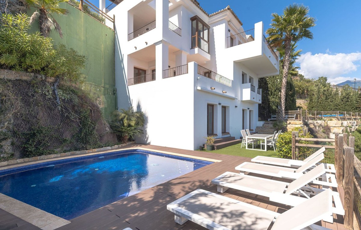 Villas de 5 dormitorios en venta en Benahavís – R5337739 Villas de 5 dormitorios en venta en Benahavís – R5337739