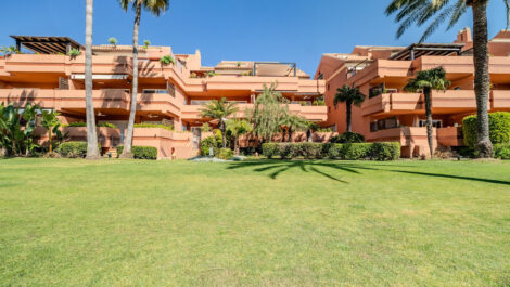 Apartamentos de 2 dormitorios en venta en Puerto Banús – R5342023