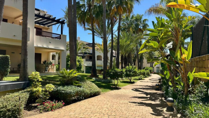 Apartamentos de 3 dormitorios en venta en Nueva Andalucía – R5051566 Apartamentos de 3 dormitorios en venta en Nueva Andalucía – R5051566 en