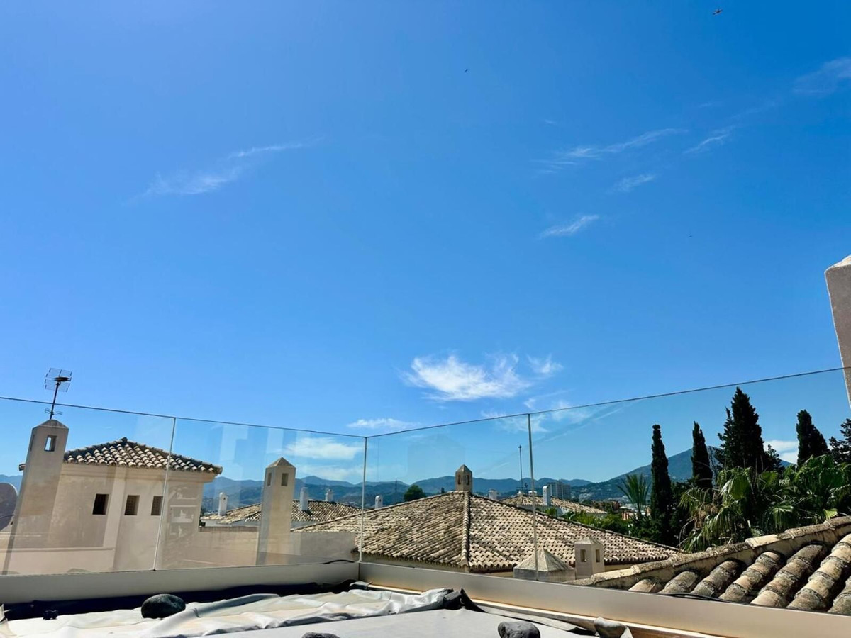 Apartamentos de 3 dormitorios en venta en Nueva Andalucía – R5051566 Apartamentos de 3 dormitorios en venta en Nueva Andalucía – R5051566