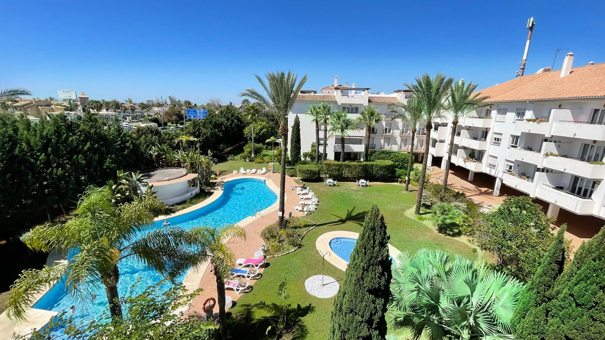 4 bedroom Apartments for sale in Nueva Andalucía – R4410466 4 bedroom Apartments for sale in Nueva Andalucía – R4410466