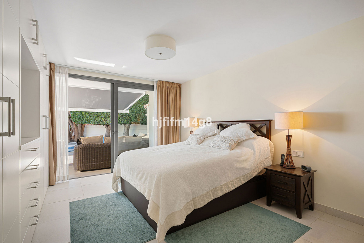 Villas de 4 dormitorios en venta en Nueva Andalucía – R5373121 Villas de 4 dormitorios en venta en Nueva Andalucía – R5373121