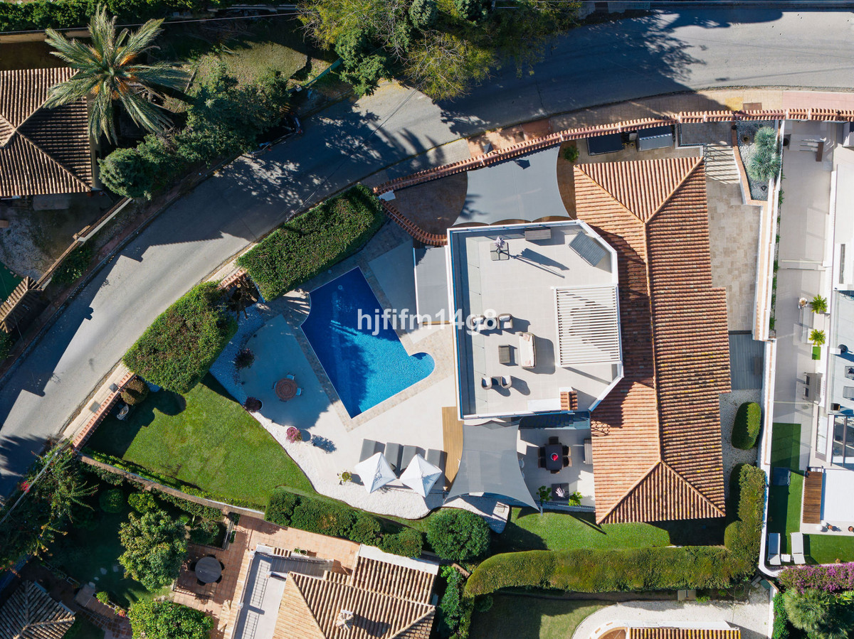 Villas de 4 dormitorios en venta en Nueva Andalucía – R5373121 Villas de 4 dormitorios en venta en Nueva Andalucía – R5373121
