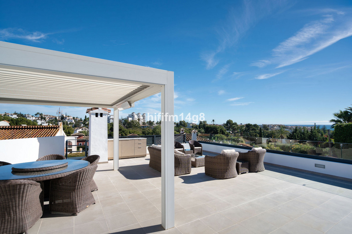 Villas de 4 dormitorios en venta en Nueva Andalucía – R5373121 Villas de 4 dormitorios en venta en Nueva Andalucía – R5373121