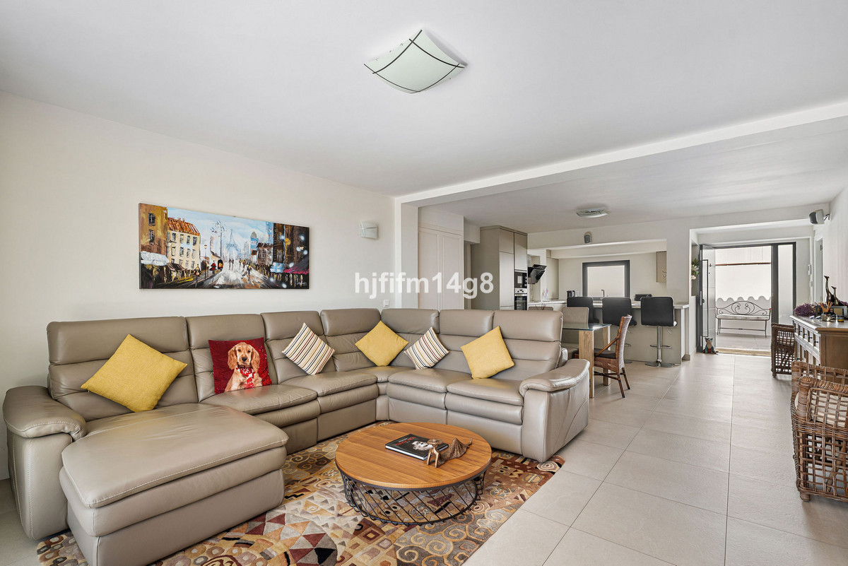 Villas de 4 dormitorios en venta en Nueva Andalucía – R5373121 Villas de 4 dormitorios en venta en Nueva Andalucía – R5373121