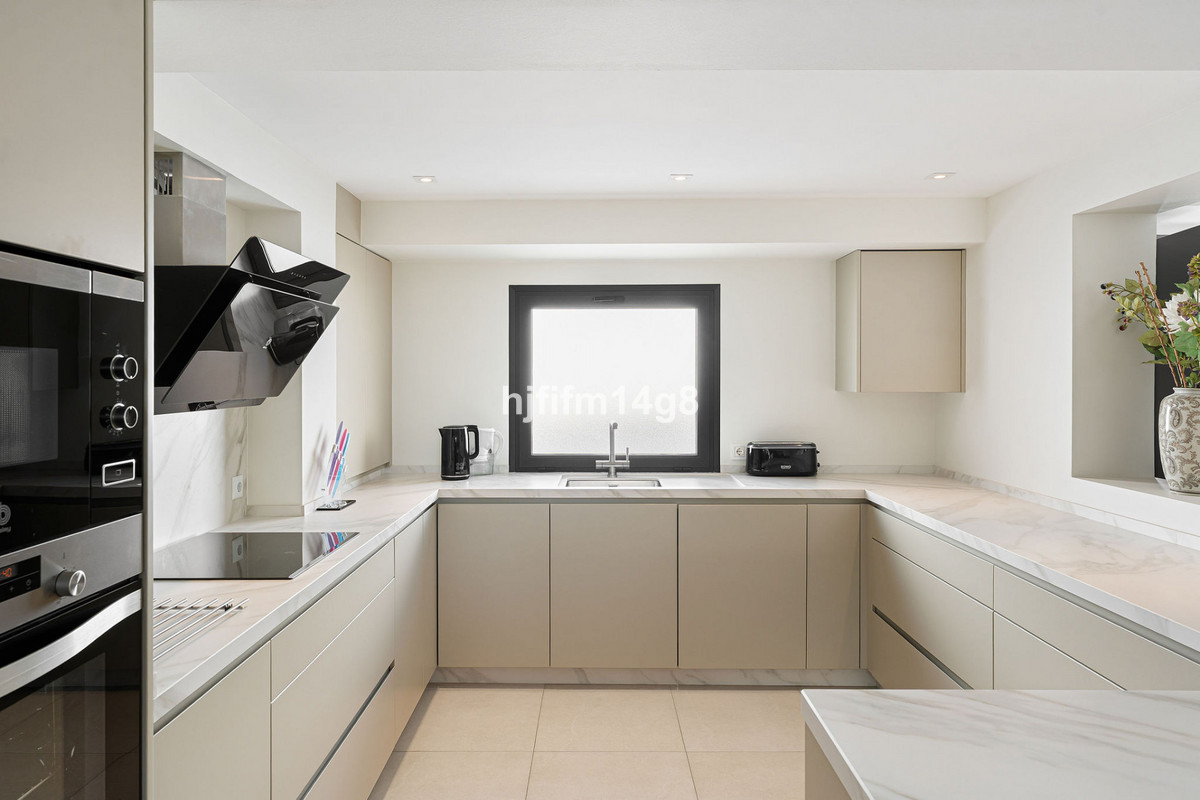 Villas de 4 dormitorios en venta en Nueva Andalucía – R5373121 Villas de 4 dormitorios en venta en Nueva Andalucía – R5373121