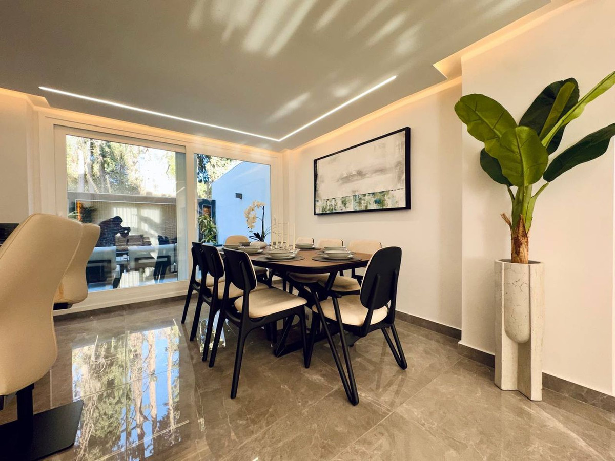 3 bedroom Townhouses for sale in Marbella – R5361799 3 bedroom Townhouses for sale in Marbella – R5361799