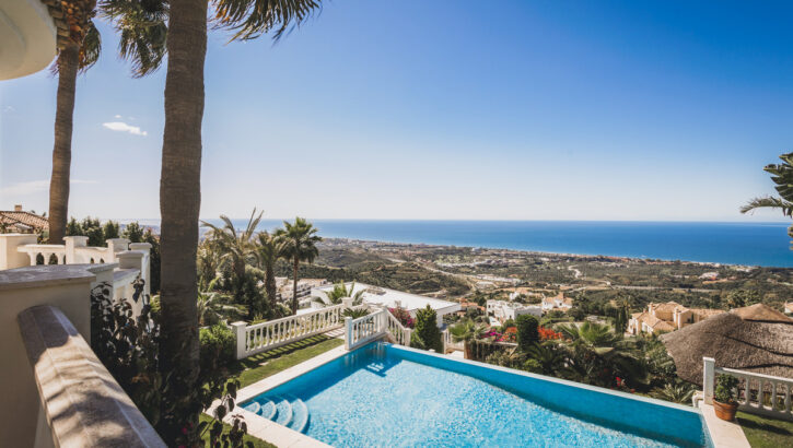 Villas de 5 dormitorios en venta en Altos de los Monteros – R3976990 Villas de 5 dormitorios en venta en Altos de los Monteros – R3976990 en