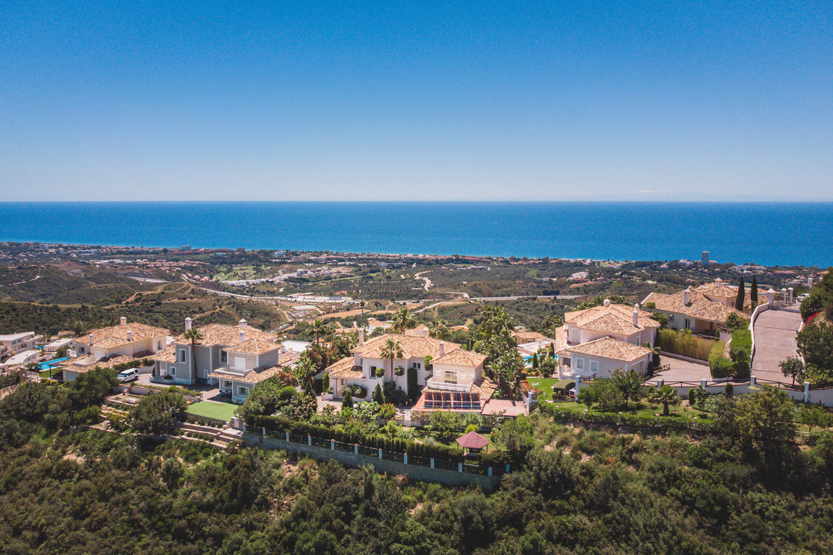 Villas de 5 dormitorios en venta en Altos de los Monteros – R3976990 Villas de 5 dormitorios en venta en Altos de los Monteros – R3976990