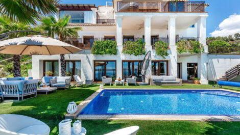 5 bedroom Villas for sale in Benahavís – R5225572
