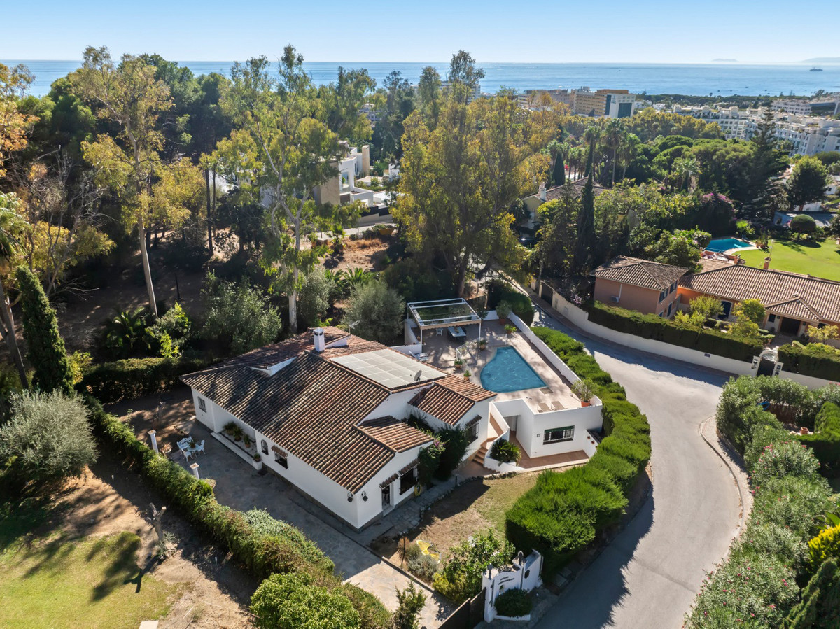 Villas de 4 dormitorios en venta en Marbella – R5255233 Villas de 4 dormitorios en venta en Marbella – R5255233