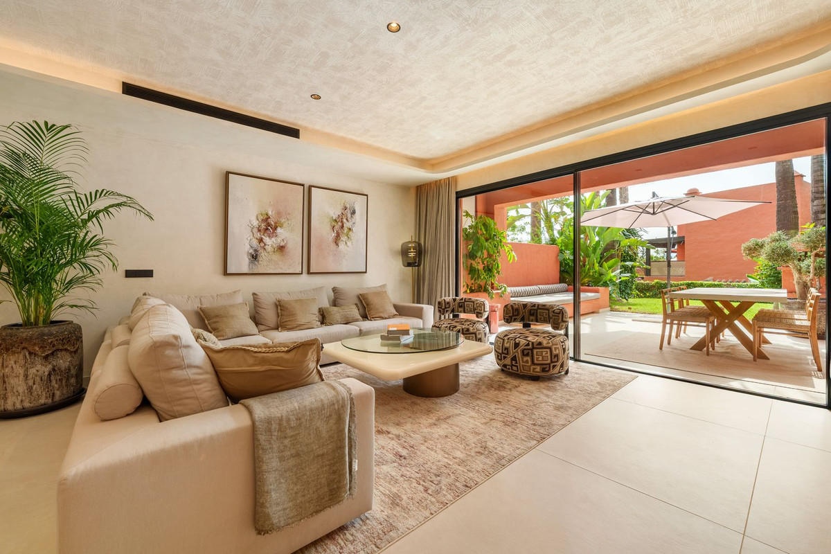 Adosados de 4 dormitorios en venta en Milla de Oro – R5322421 Adosados de 4 dormitorios en venta en Milla de Oro – R5322421