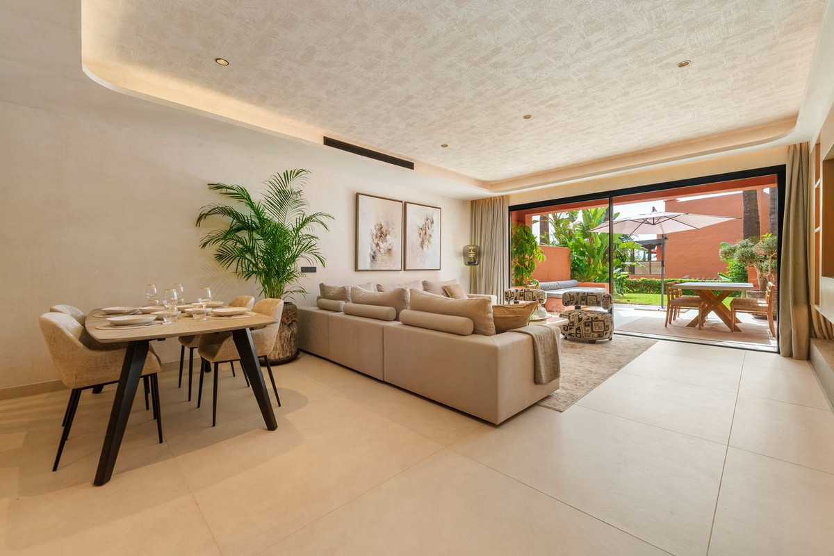 Adosados de 4 dormitorios en venta en Milla de Oro – R5322421 Adosados de 4 dormitorios en venta en Milla de Oro – R5322421