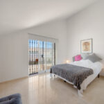 Apartamentos de 3 dormitorios en venta en Nueva Andalucía – R5160301 Apartamentos de 3 dormitorios en venta en Nueva Andalucía – R5160301