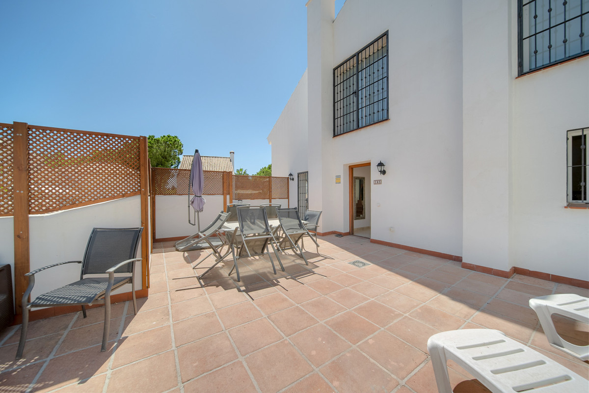 Apartamentos de 3 dormitorios en venta en Nueva Andalucía – R5160301 Apartamentos de 3 dormitorios en venta en Nueva Andalucía – R5160301